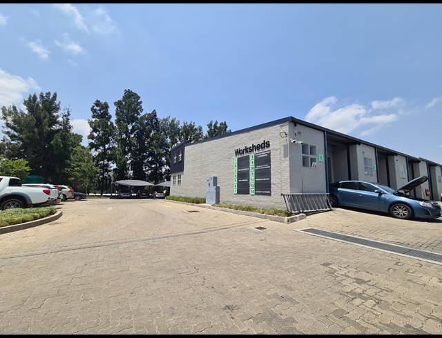 140M² WAREHOUSE TO LET IN PRESIDENT PARK